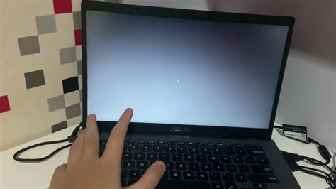 Cara Mengatasi Laptop Layar Hitam Saat Booting